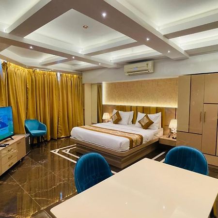 Home2 Renaissance Club Bombaj Zewnętrze zdjęcie