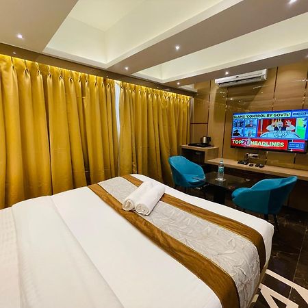 Home2 Renaissance Club Bombaj Zewnętrze zdjęcie