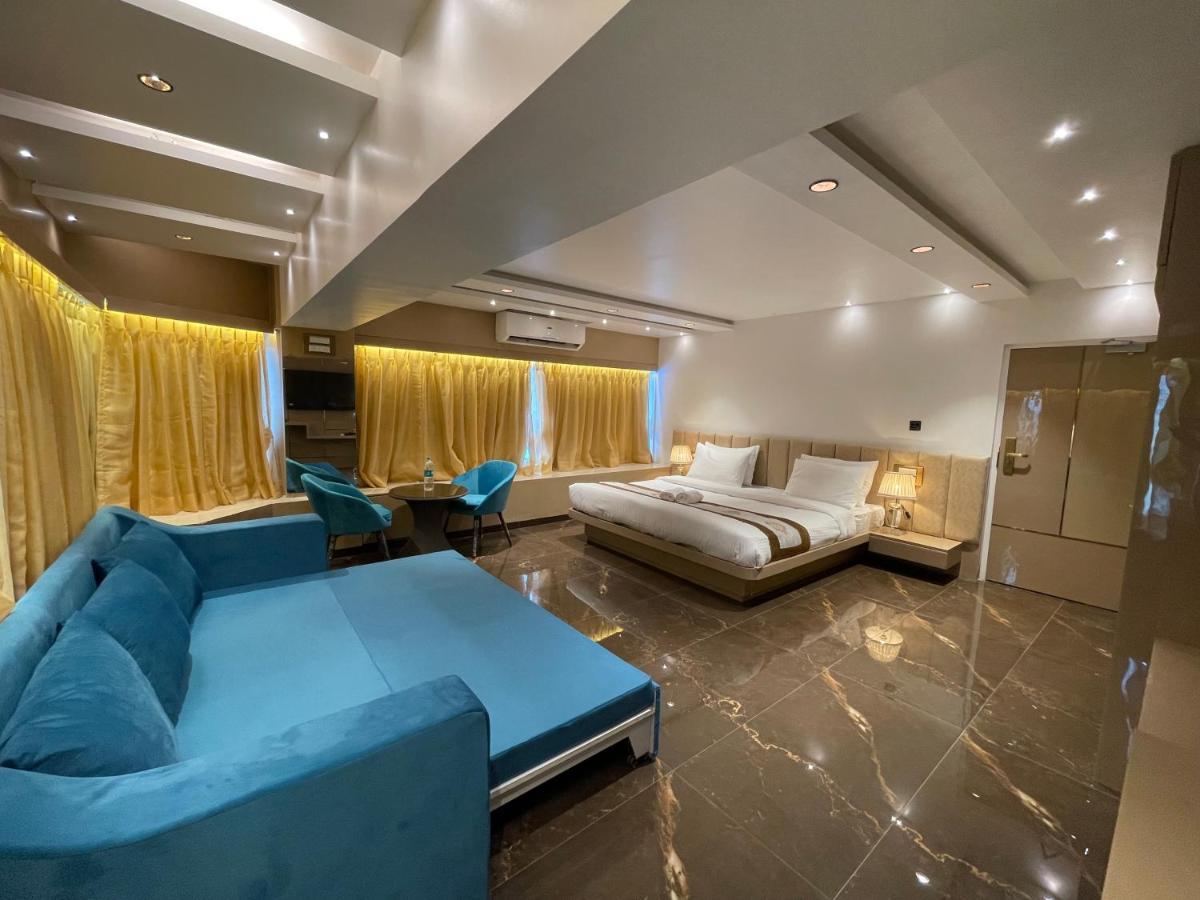 Home2 Renaissance Club Bombaj Zewnętrze zdjęcie