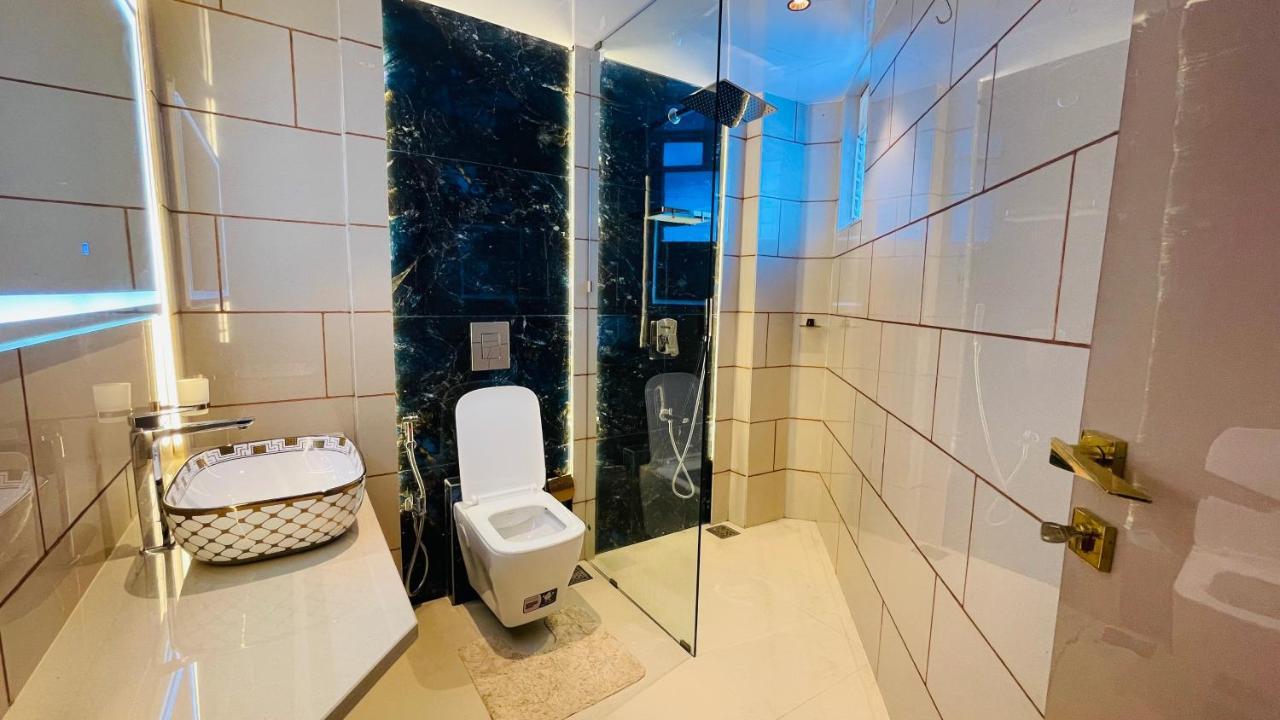 Home2 Renaissance Club Bombaj Zewnętrze zdjęcie
