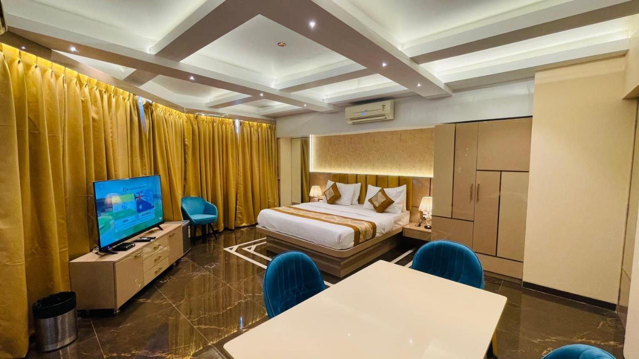 Home2 Renaissance Club Bombaj Zewnętrze zdjęcie