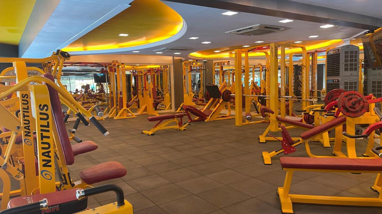 Home2 Renaissance Club Bombaj Zewnętrze zdjęcie