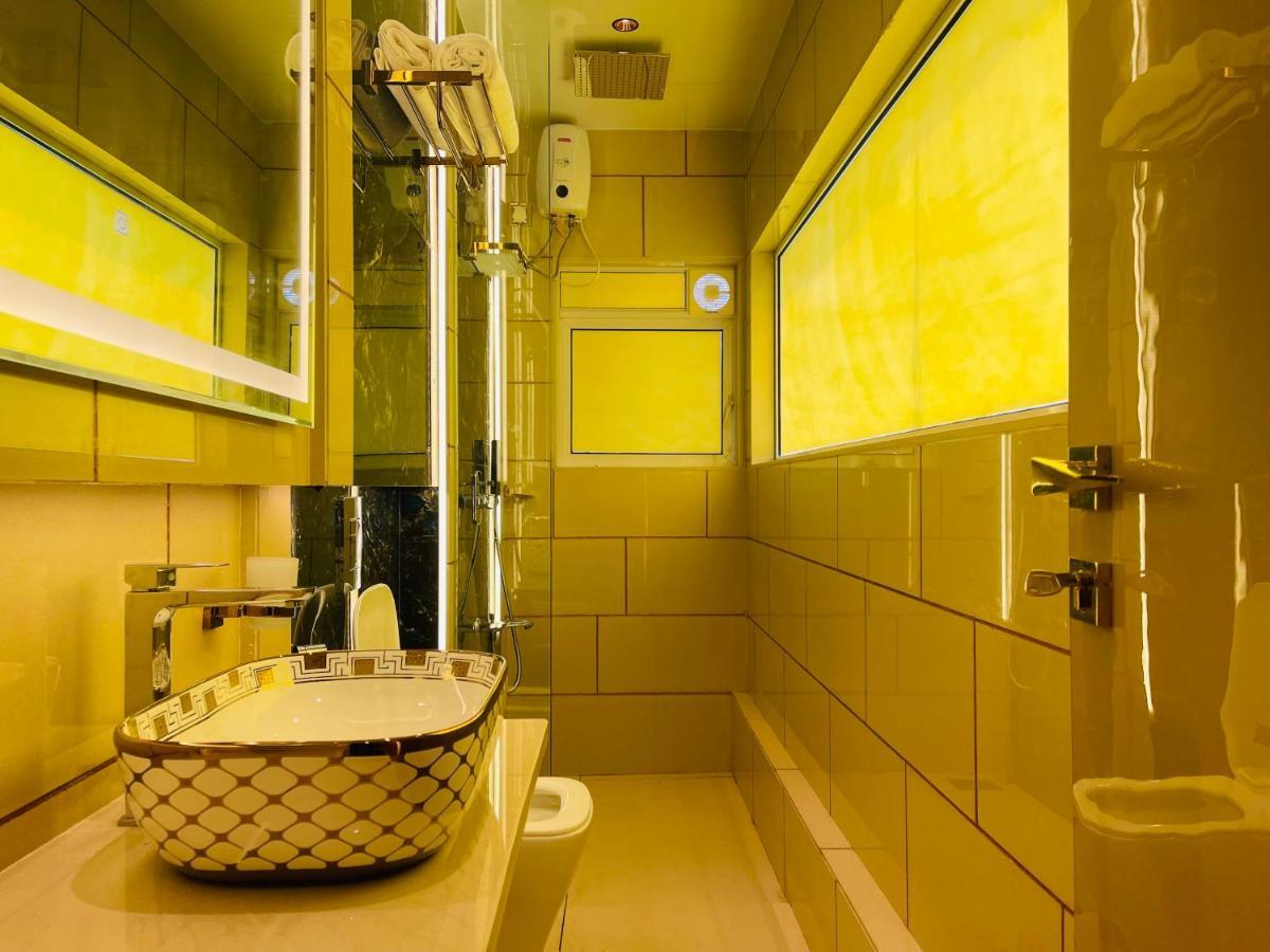 Home2 Renaissance Club Bombaj Zewnętrze zdjęcie