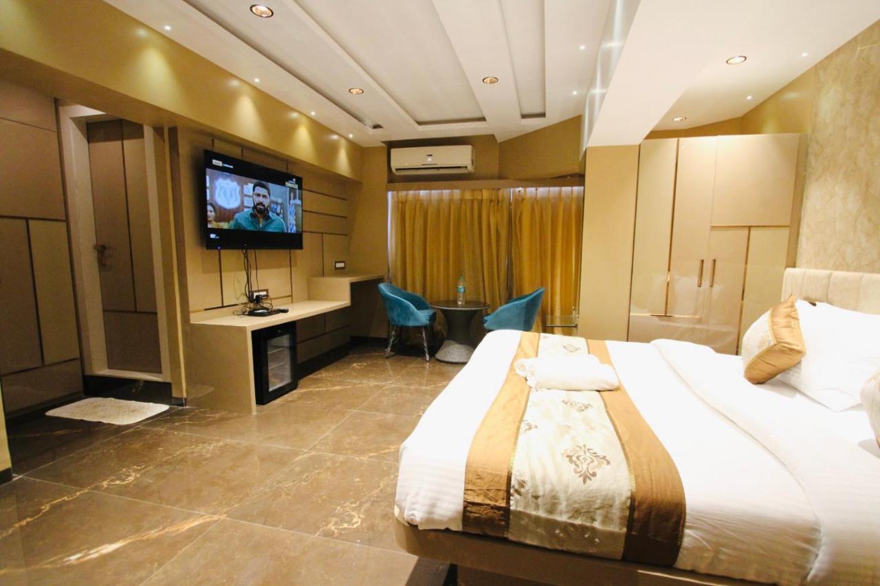 Home2 Renaissance Club Bombaj Zewnętrze zdjęcie