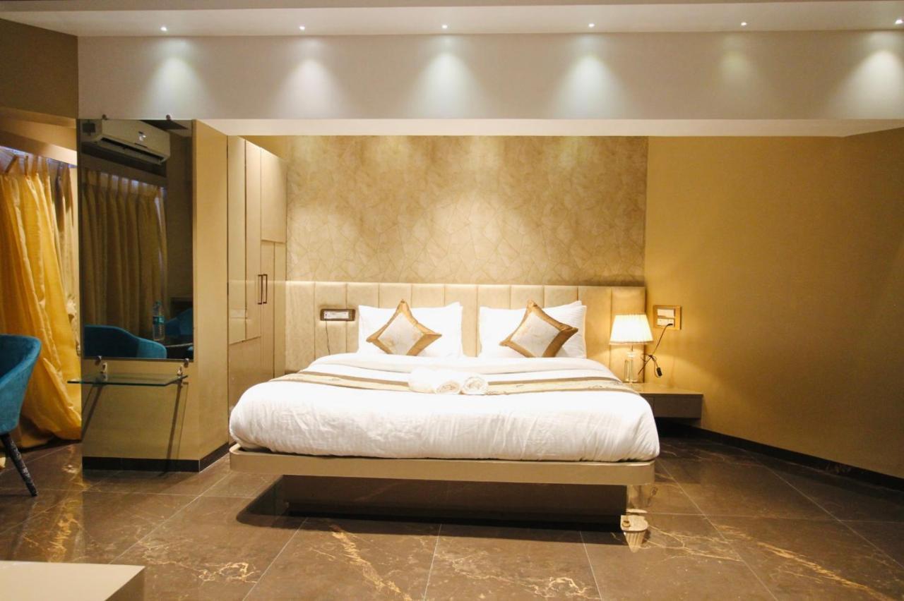 Home2 Renaissance Club Bombaj Zewnętrze zdjęcie