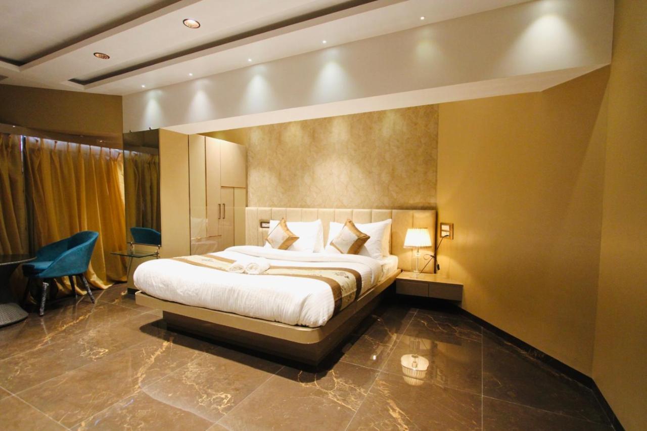 Home2 Renaissance Club Bombaj Zewnętrze zdjęcie