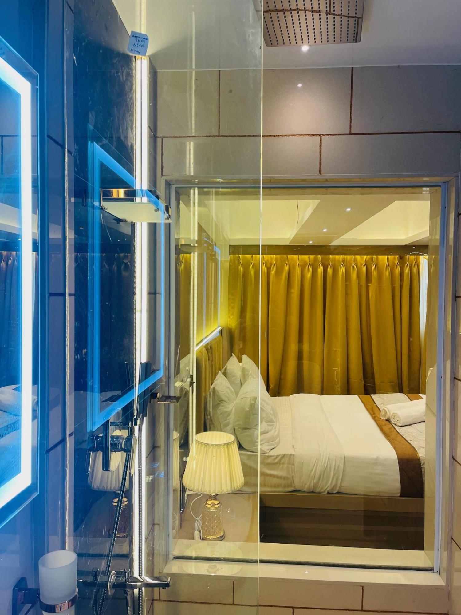 Home2 Renaissance Club Bombaj Zewnętrze zdjęcie